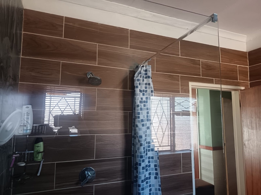 3 Bedroom Property for Sale in Riviera Northern Cape
